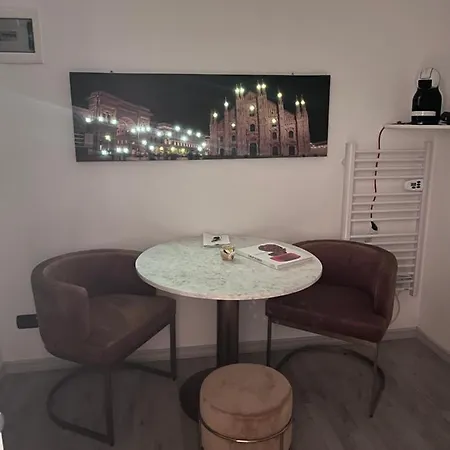 Oasi House * Mediolan